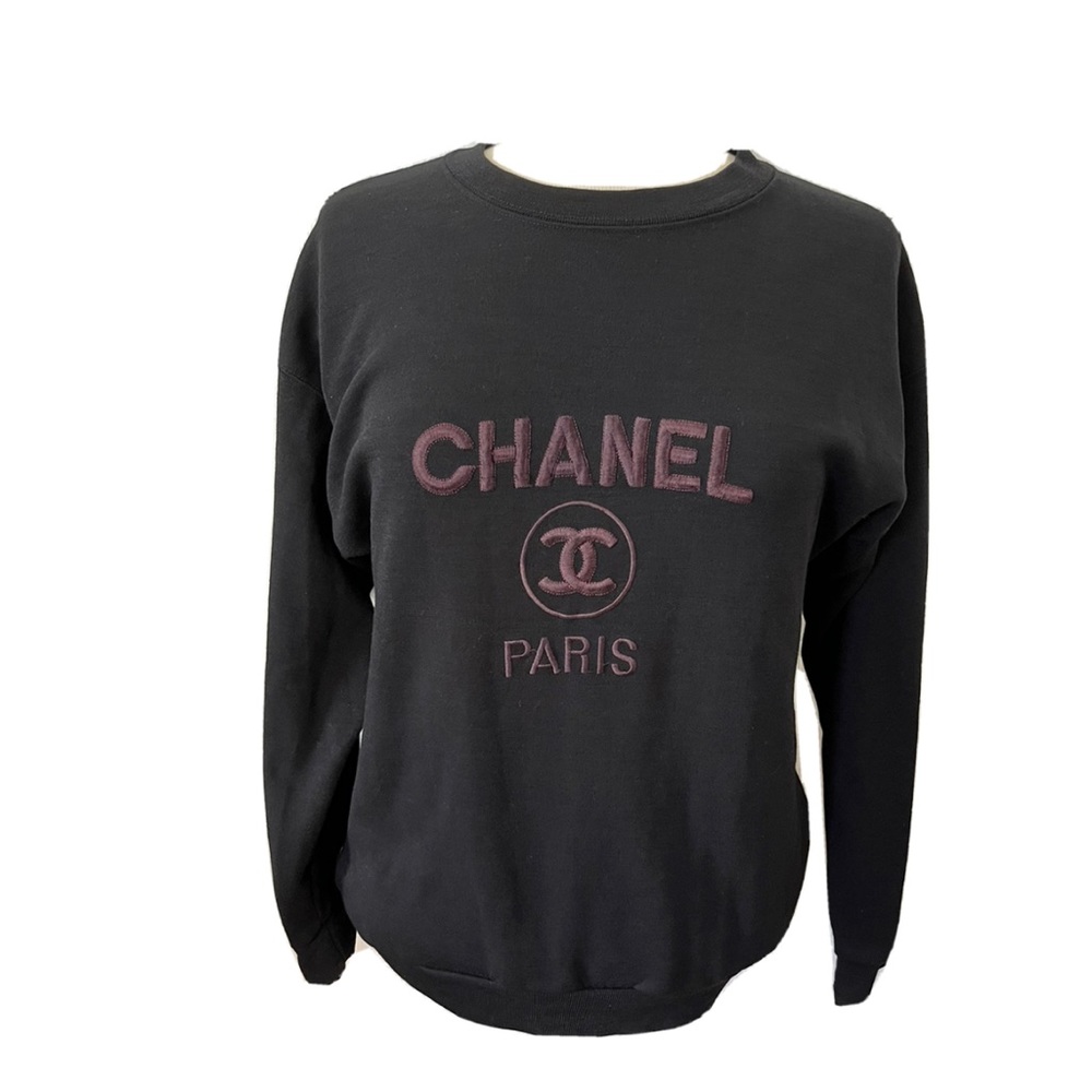 Chanel Sweatshirt